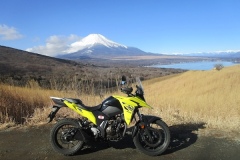 富士山一周。三国峠近くで
