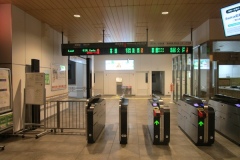 青森駅のJR改札口