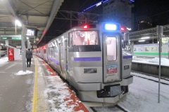 新函館北斗行の「函館ライナー」に乗る