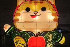 弘前駅では「つがにゃん」のお出迎え