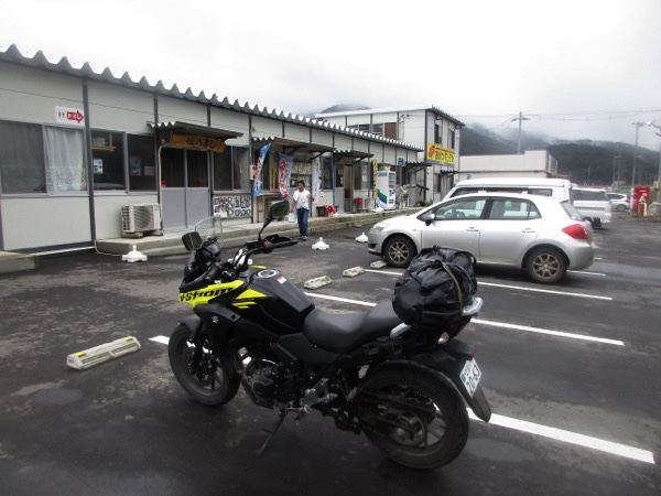 雄勝の仮設商店街「おがつ店こ屋街」