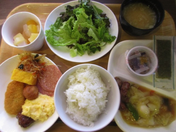 宮古の「ルートイン」の朝食