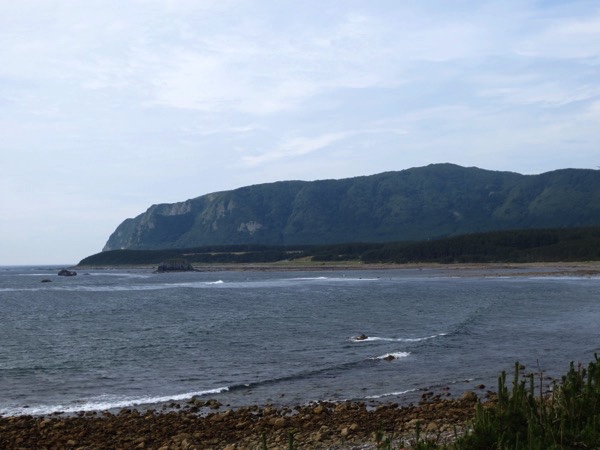 尻屋崎の海岸線を行く