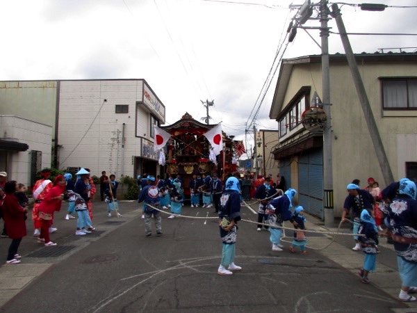 川内は祭りの最中