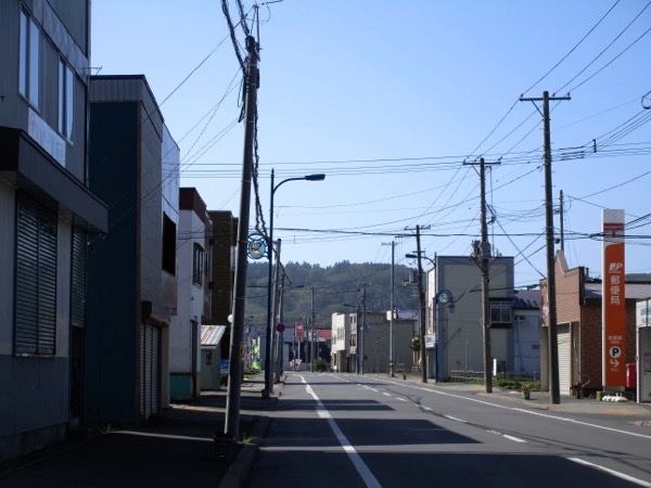 厚岸の町に入っていく