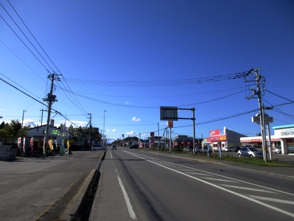 美幌の町を貫く国道243号