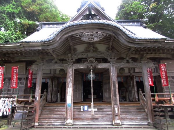 深浦の円覚寺の本堂