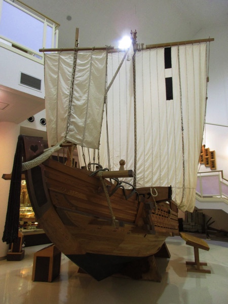 「風待の館」に展示されている北前船の模型