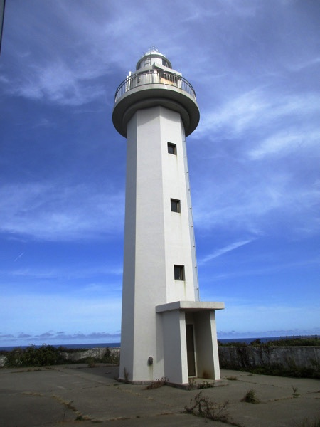 佐渡最北端の弾崎の灯台