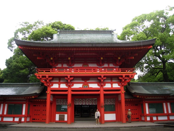 大宮宿では武蔵の一宮、氷川神社を参拝する