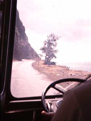 バスでレユニオン島を一周する