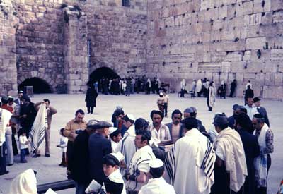 ユダヤ教の聖地「嘆きの壁」