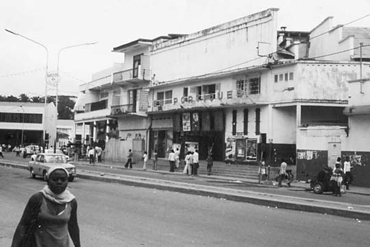 カメルーンの首都ヤワンデの中心街