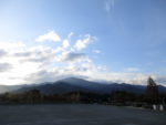 伊勢原の運動公園から見る大山