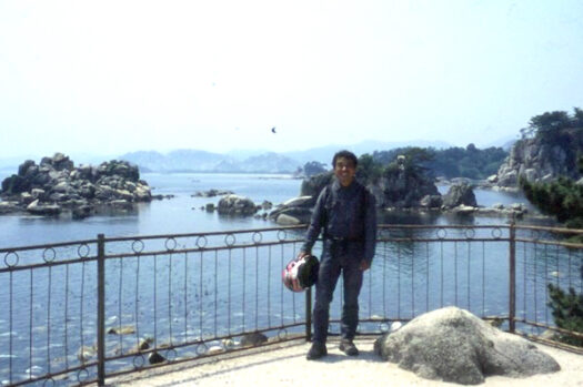 金剛山が日本海に落ちる名勝海金剛（北朝鮮/2001年）