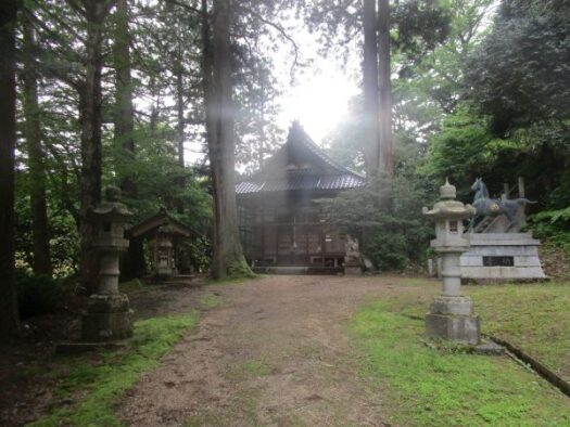 瀬戸比古神社の拝殿