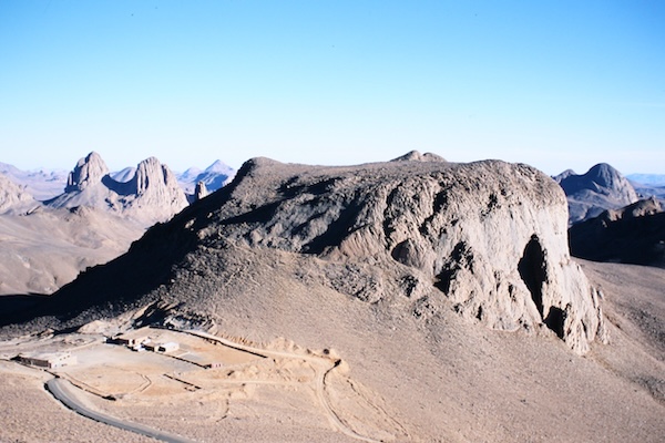 ホガール山地の眺め