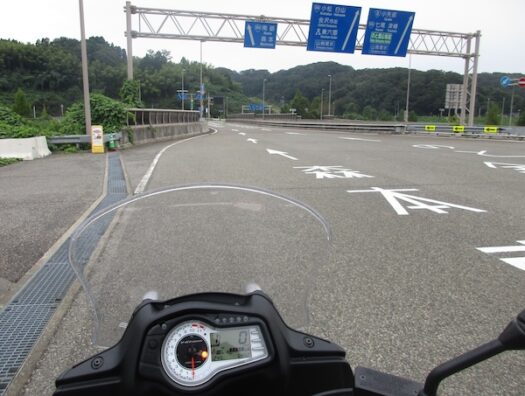 14：48　北陸道の金沢森本IC