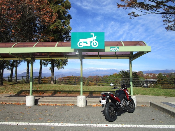 IMG_9544 関越道の赤城高原SAで小休止