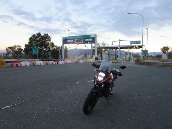 IMG_9766 甲府南ICで中央道を降りる