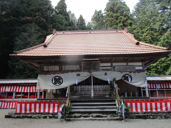 IMG_9873 高尾穂見神社の拝殿