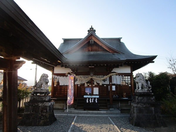 松尾神社の拝殿
