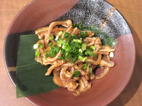 ミミガーの甘辛酢。ミミガーはカソリの大好物