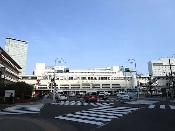 静岡駅前を出発